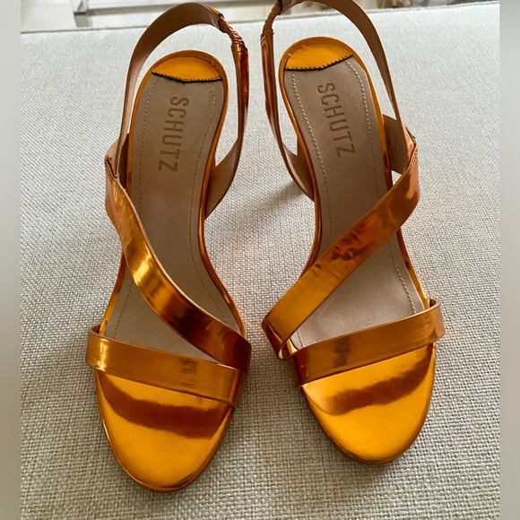 SCHUTZ
Kelly Specchio Leather Sandal - Picture 3 of 8